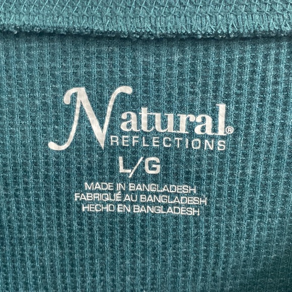 Large-Natural Reflection - Picture 3 of 3